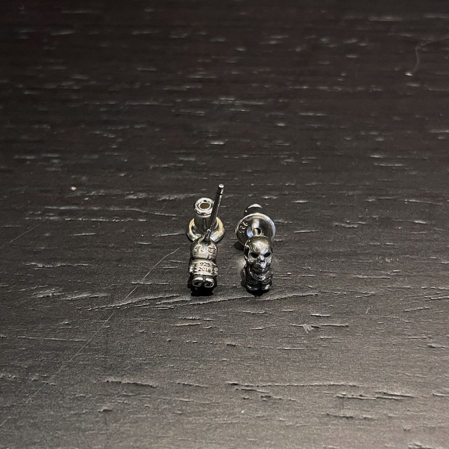 高仿克羅心 骷髏士兵耳釘 · 編號 400240